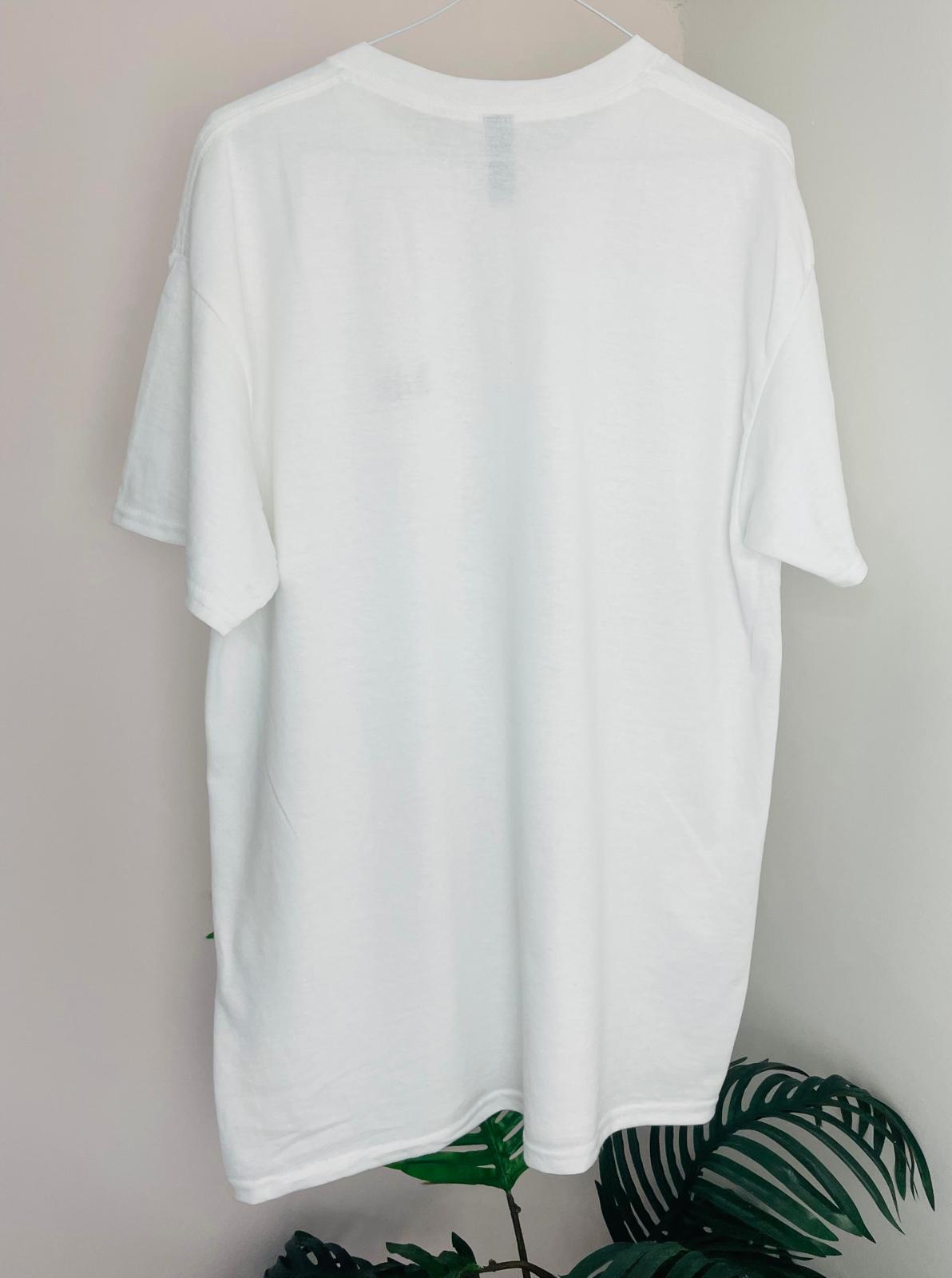 Le Reve 01, LR Embroidered Tee